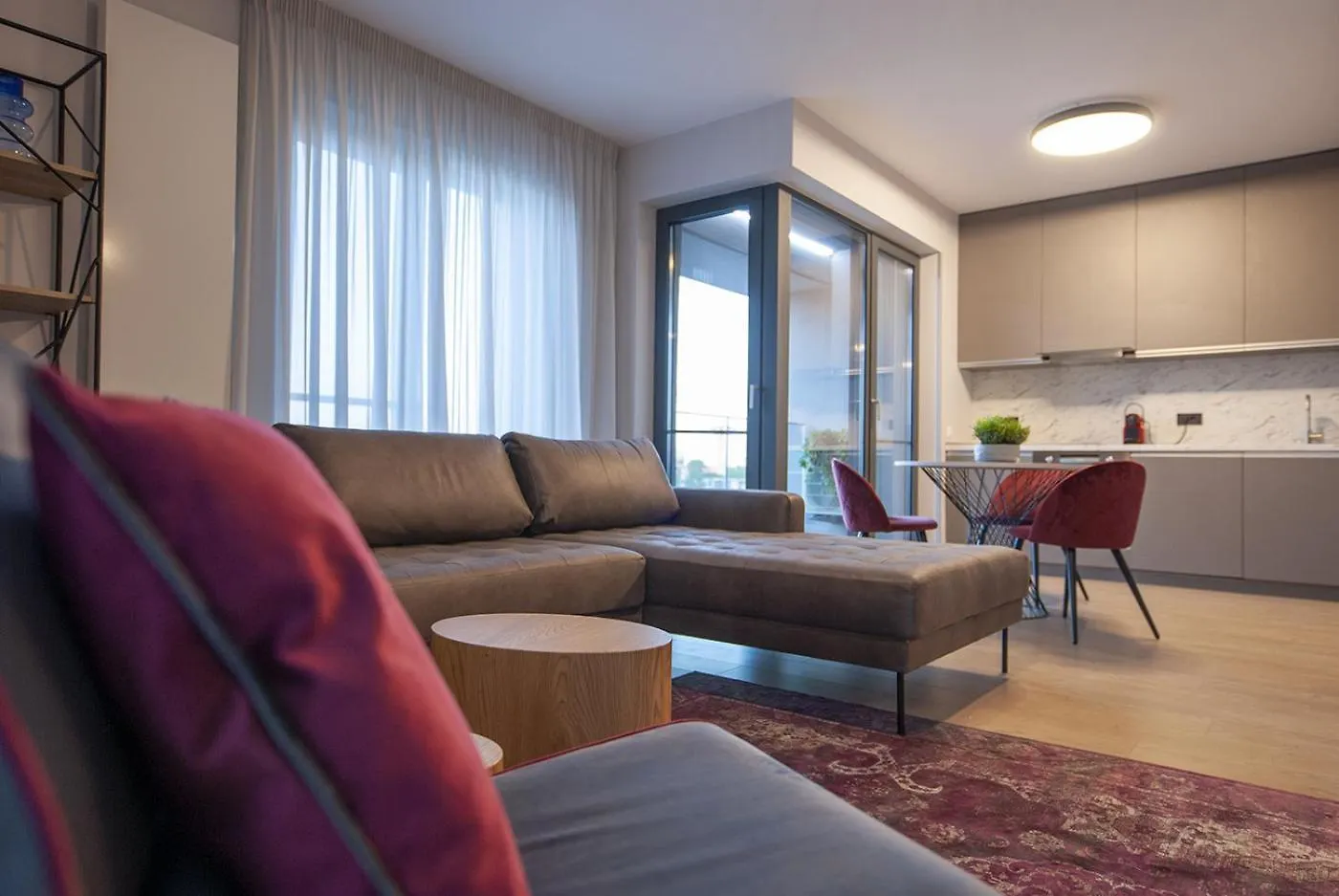 Shades Of Grey 124 - Cloud9 Residence - Pipera - Floreasca - Barbu Vacarescu Area Bucharest 0*,  Romania